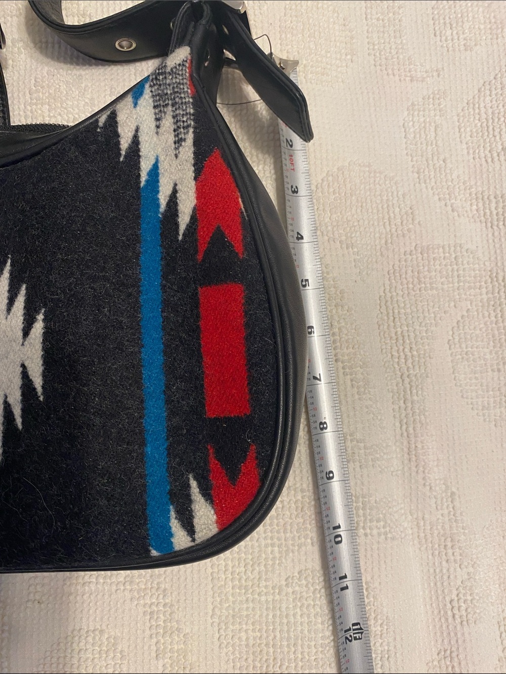 Pendleton Aztec Shoulder Bag in Black, Red & Blue, new no tags - Picture 11 of 11